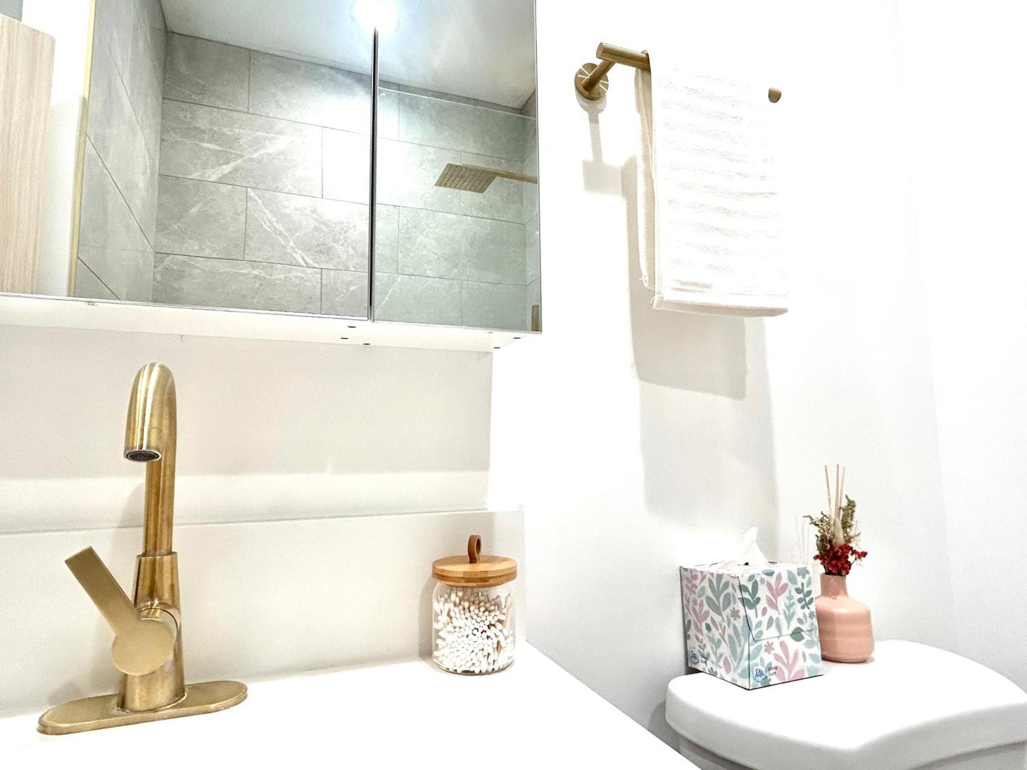 New Lux Skyline Loft In La Appart hôtel