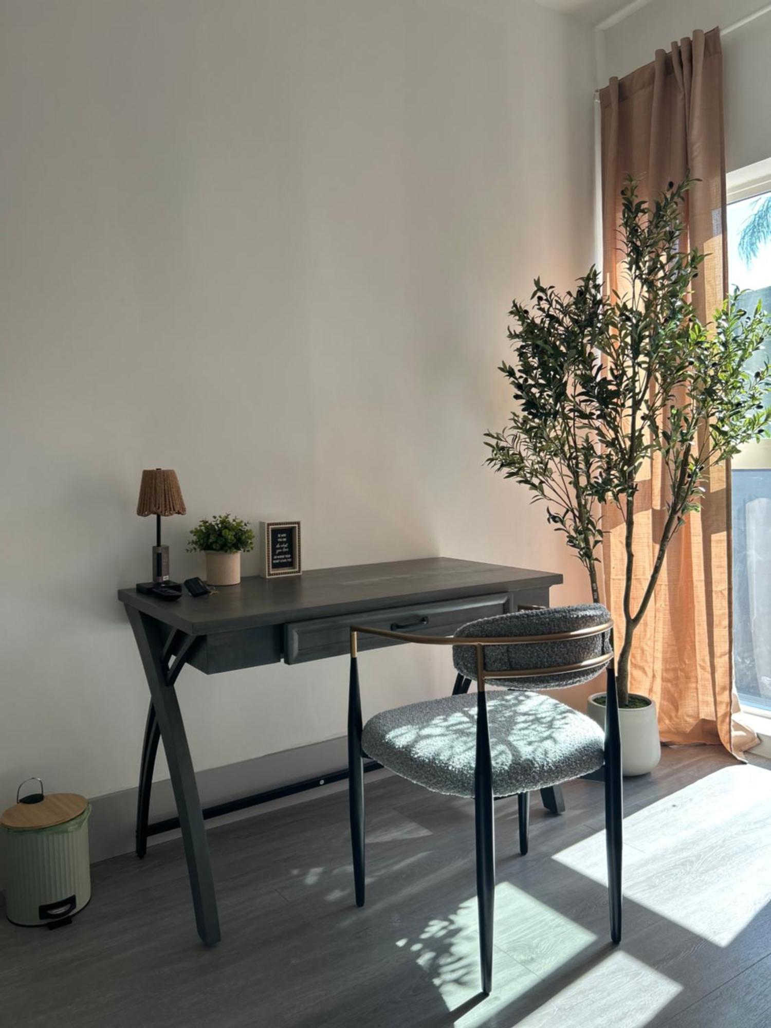 New Lux Skyline Loft In La Appart hôtel